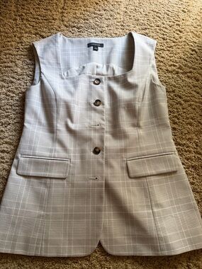 Ann Taylor Plaid Sleeveless Vest in Beige and Cream